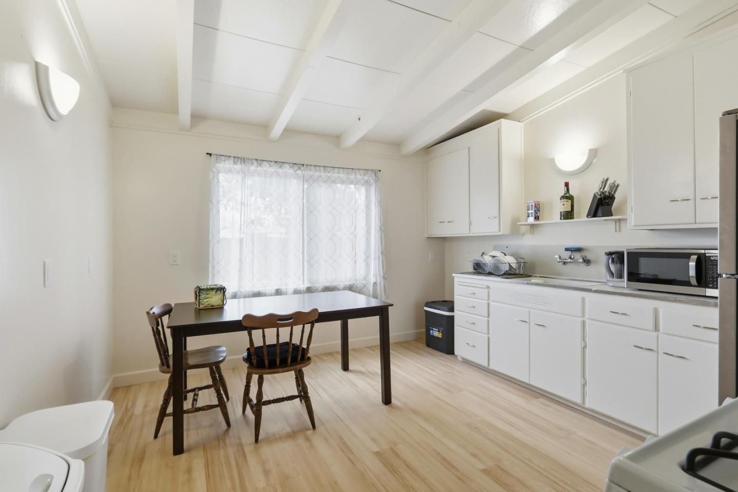 Detail Gallery Image 10 of 22 For 10081 Endfield Way, San Jose,  CA 95127 - 2 Beds | 1 Baths