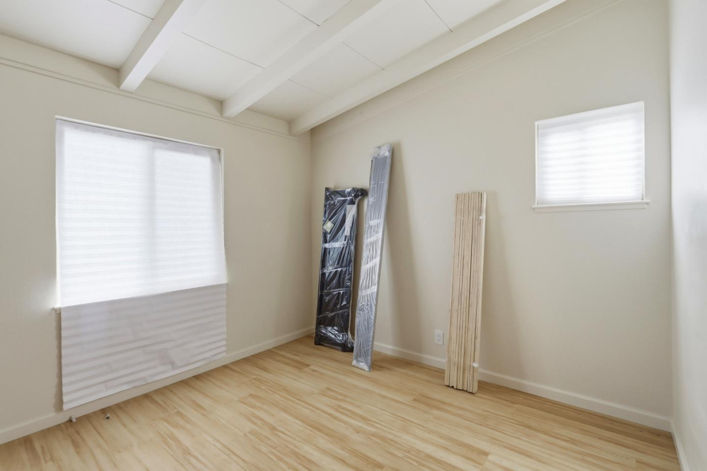 Detail Gallery Image 13 of 22 For 10081 Endfield Way, San Jose,  CA 95127 - 2 Beds | 1 Baths