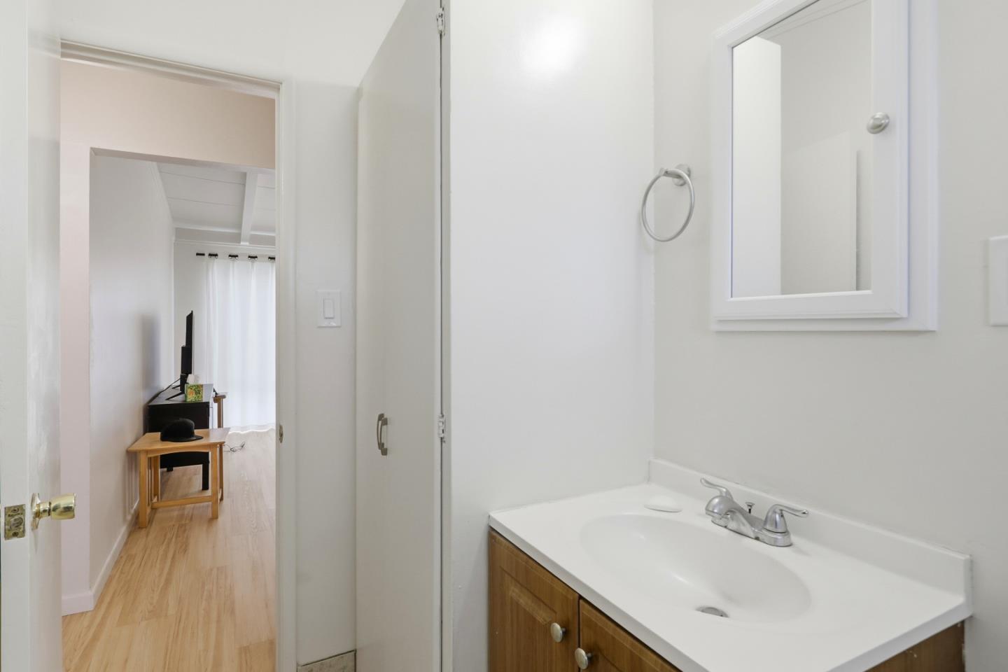 Detail Gallery Image 18 of 22 For 10081 Endfield Way, San Jose,  CA 95127 - 2 Beds | 1 Baths