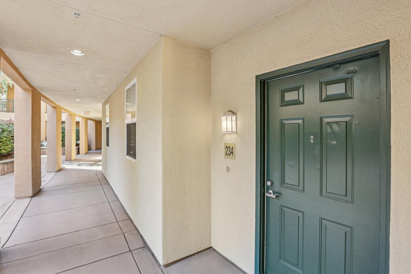 Detail Gallery Image 6 of 13 For 1310 Saddle Rack St #234,  San Jose,  CA 95126 - 1 Beds | 1 Baths