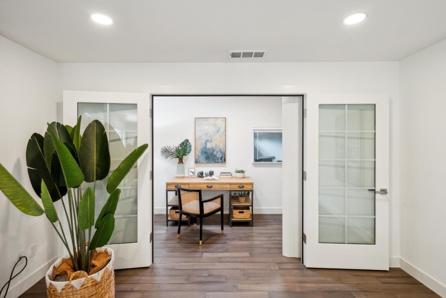 Detail Gallery Image 6 of 25 For 14600 Wyrick Ave, San Jose,  CA 95124 - 3 Beds | 2 Baths