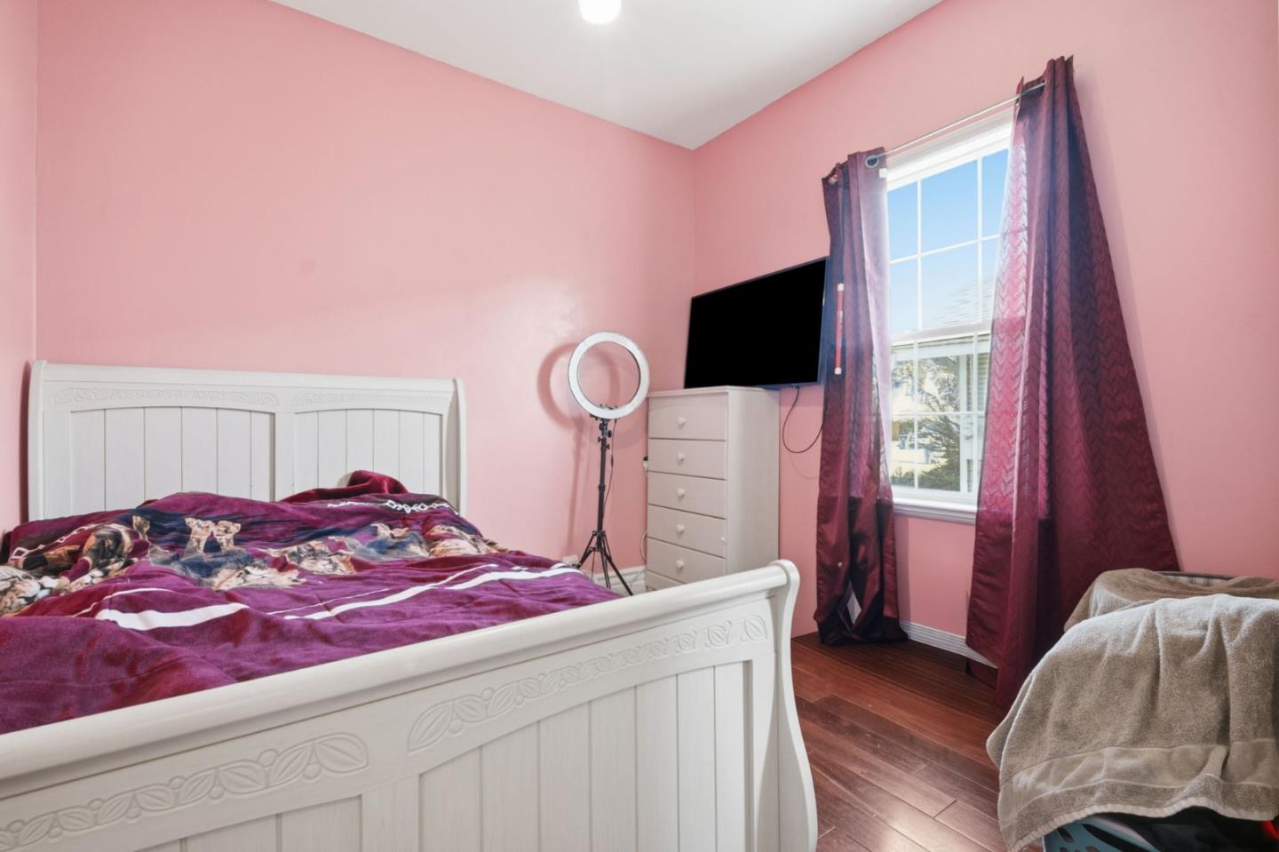 Detail Gallery Image 15 of 42 For 36 Pine St, Salinas,  CA 93901 - 5 Beds | 4 Baths