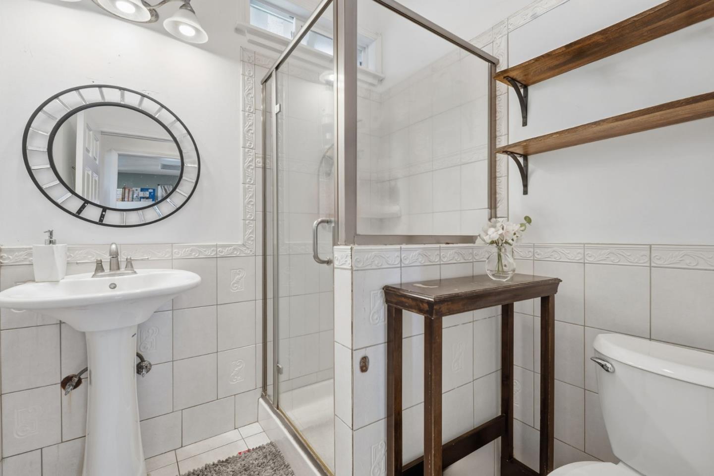 Detail Gallery Image 16 of 42 For 36 Pine St, Salinas,  CA 93901 - 5 Beds | 4 Baths