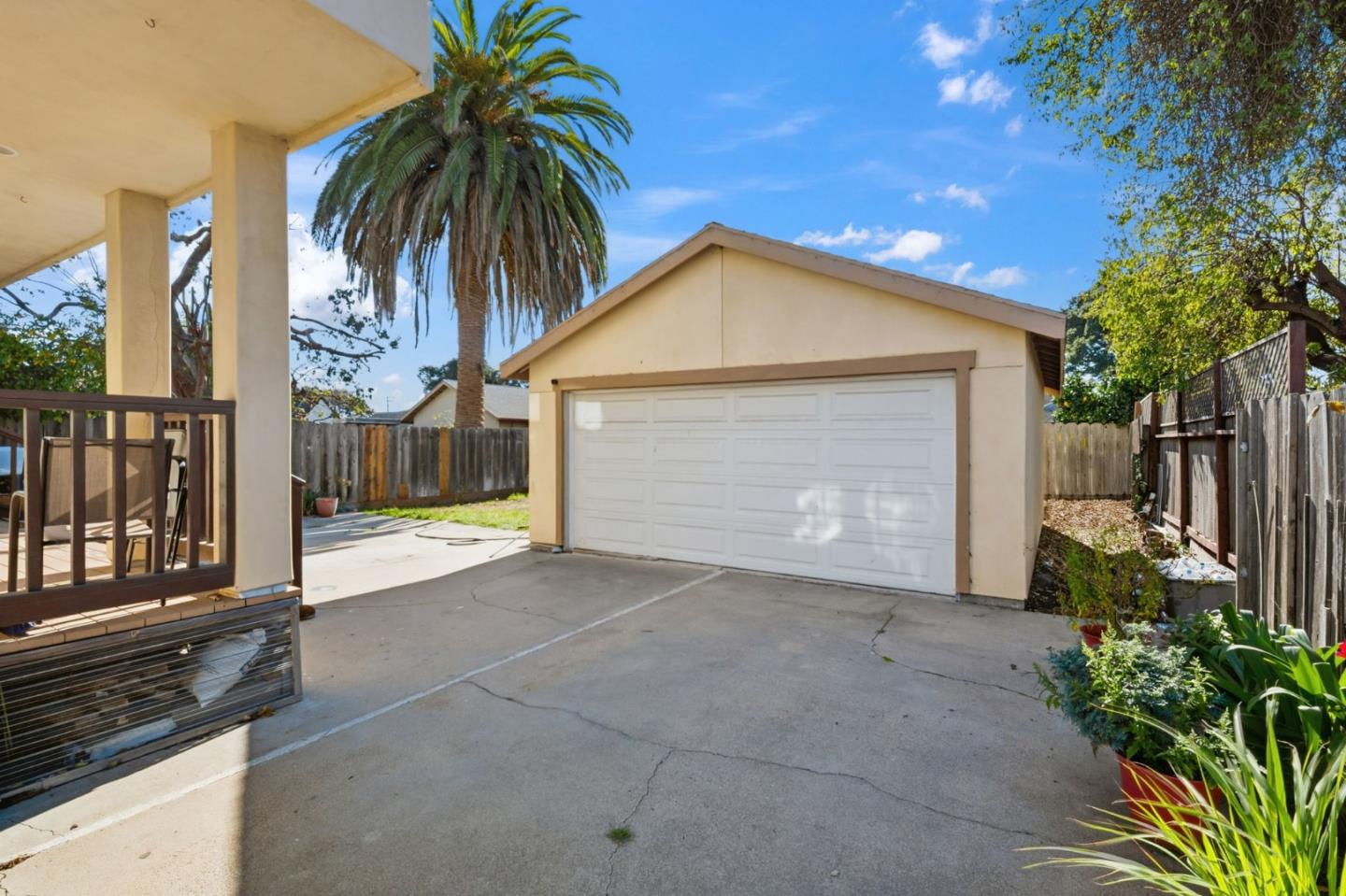 Detail Gallery Image 17 of 42 For 36 Pine St, Salinas,  CA 93901 - 5 Beds | 4 Baths