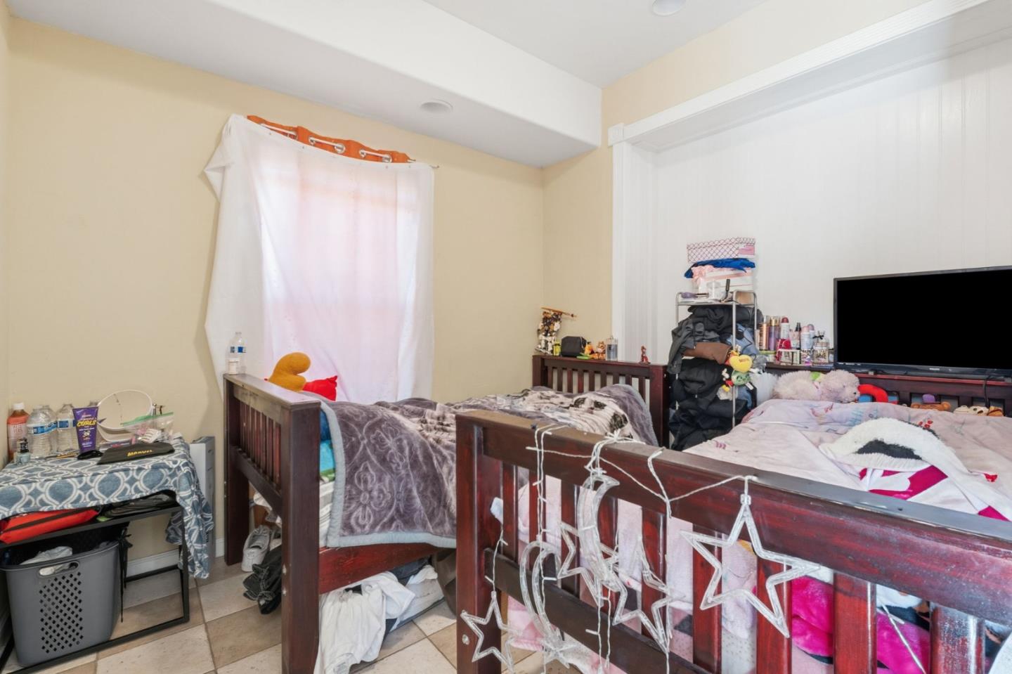 Detail Gallery Image 20 of 42 For 36 Pine St, Salinas,  CA 93901 - 5 Beds | 4 Baths