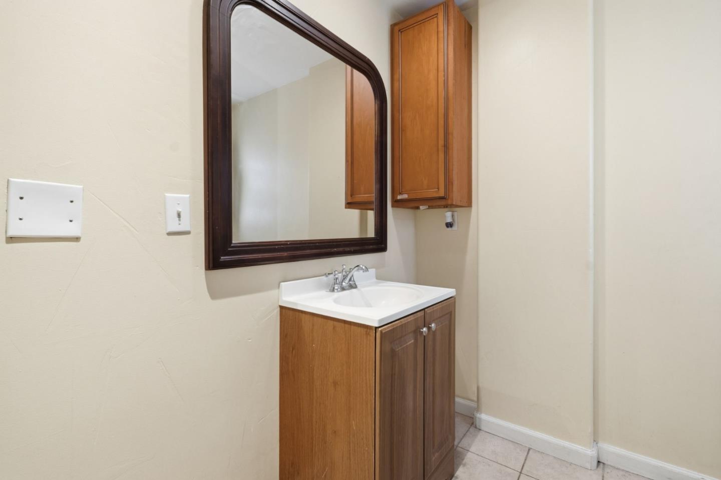 Detail Gallery Image 26 of 42 For 36 Pine St, Salinas,  CA 93901 - 5 Beds | 4 Baths