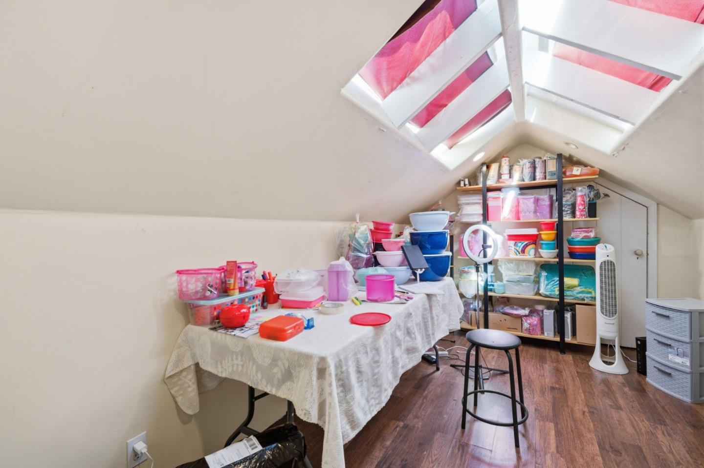 Detail Gallery Image 30 of 42 For 36 Pine St, Salinas,  CA 93901 - 5 Beds | 4 Baths