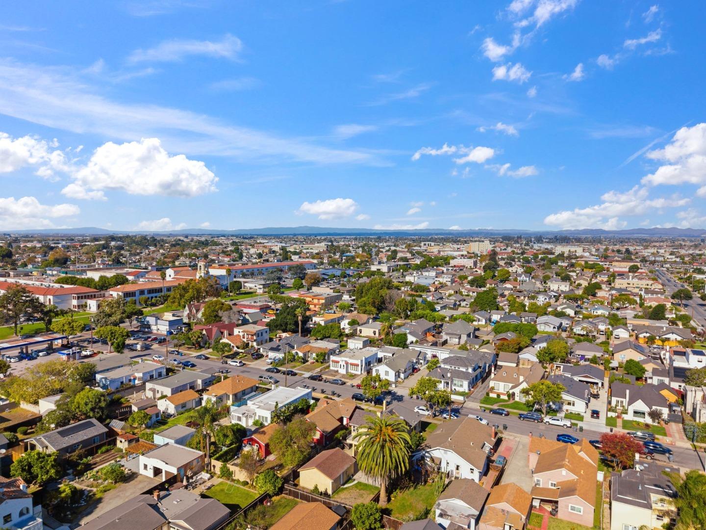 Detail Gallery Image 39 of 42 For 36 Pine St, Salinas,  CA 93901 - 5 Beds | 4 Baths