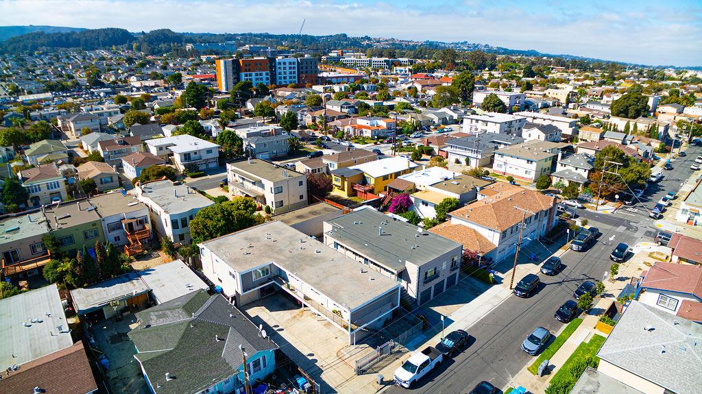 Detail Gallery Image 4 of 12 For 669 Masson Ave, San Bruno,  CA 94066 - – Beds | – Baths