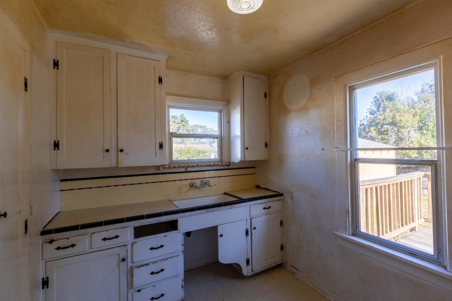 Detail Gallery Image 11 of 24 For 15 Lone Pine Ave, Freedom,  CA 95019 - 2 Beds | 1 Baths