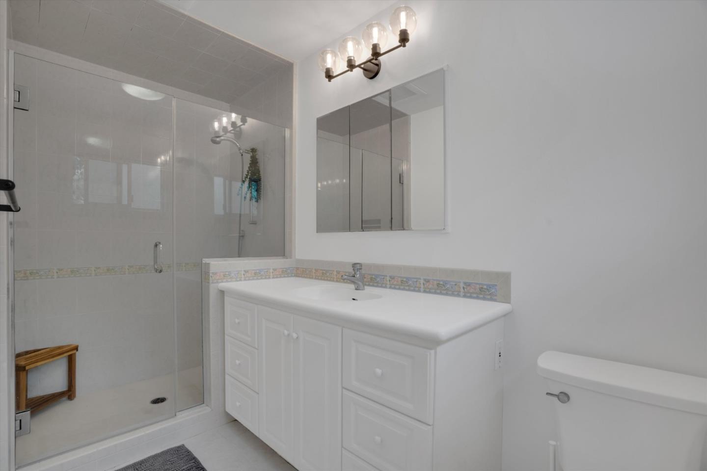 Detail Gallery Image 14 of 34 For 1198 Quail Ct, Concord,  CA 94518 - 4 Beds | 2 Baths
