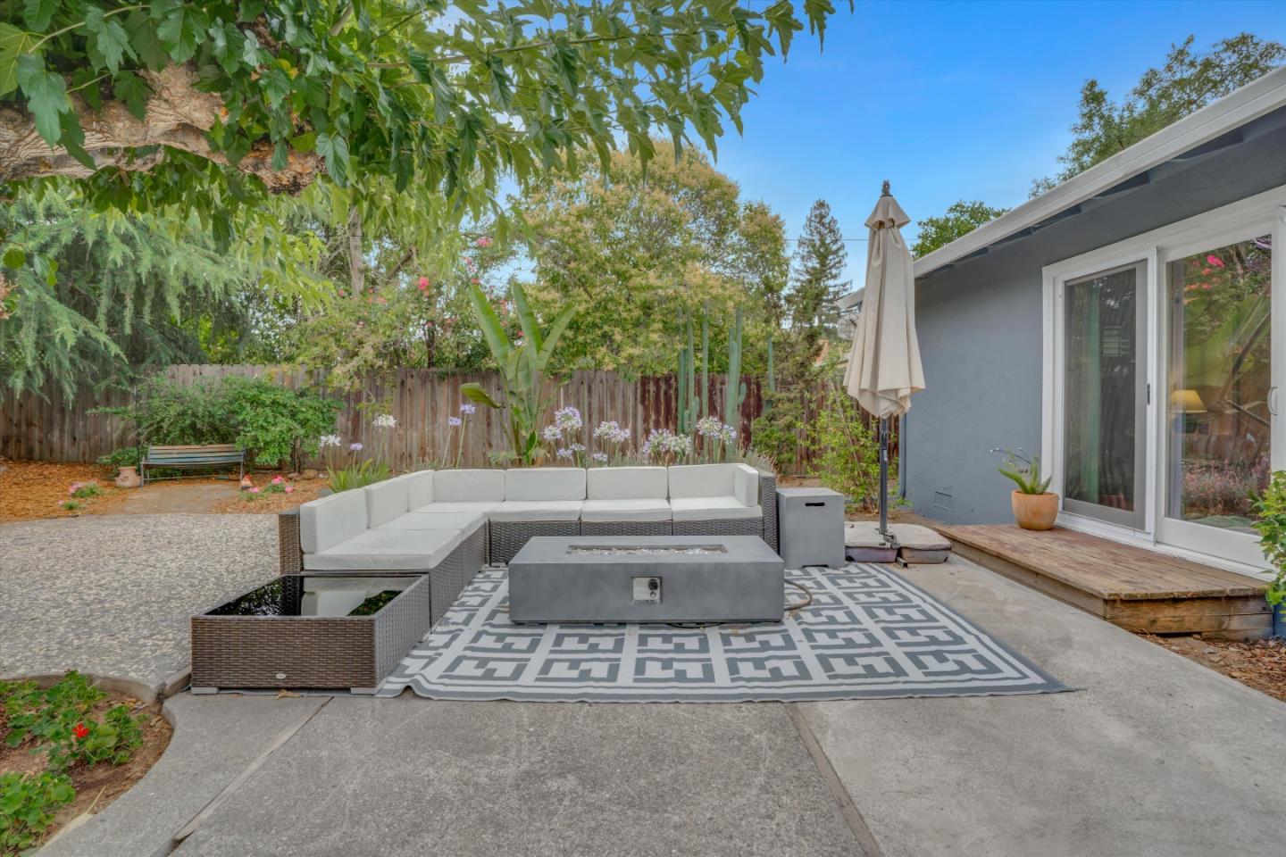 Detail Gallery Image 21 of 34 For 1198 Quail Ct, Concord,  CA 94518 - 4 Beds | 2 Baths
