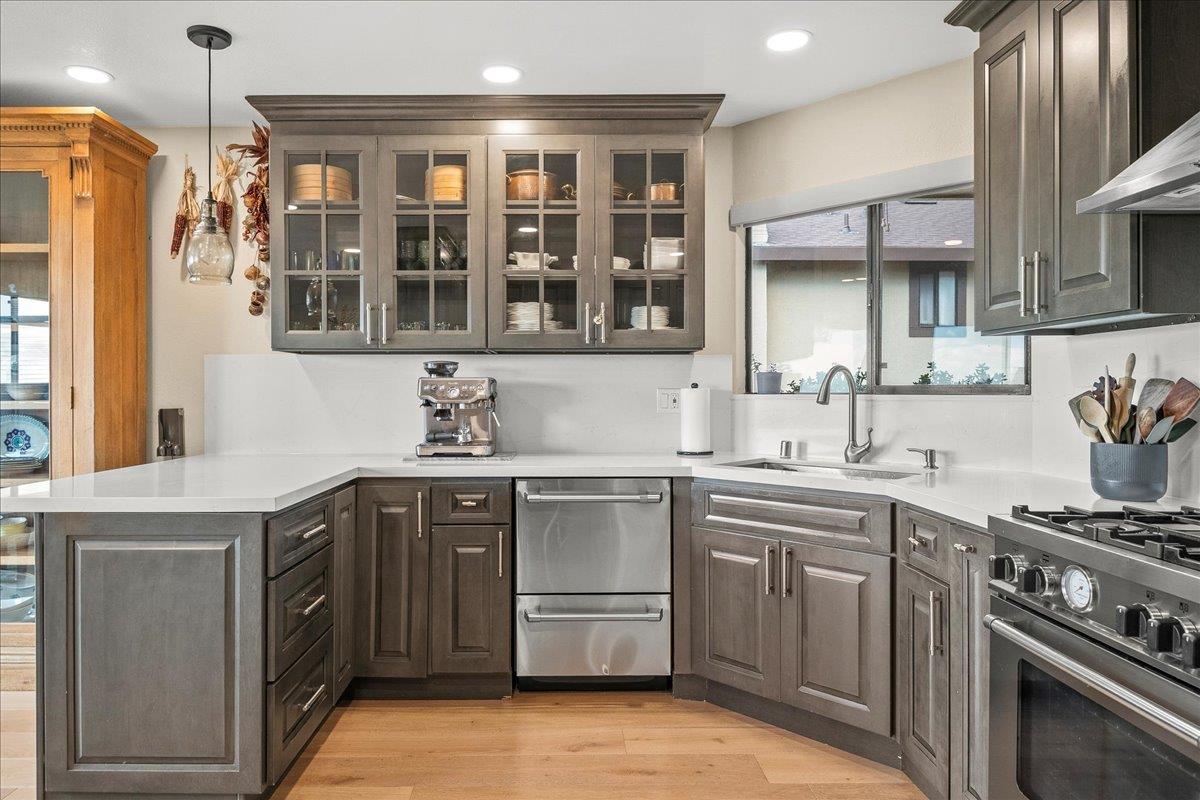 Detail Gallery Image 11 of 27 For 2225 Pinehurst Way, El Cerrito,  CA 94530 - 3 Beds | 2 Baths