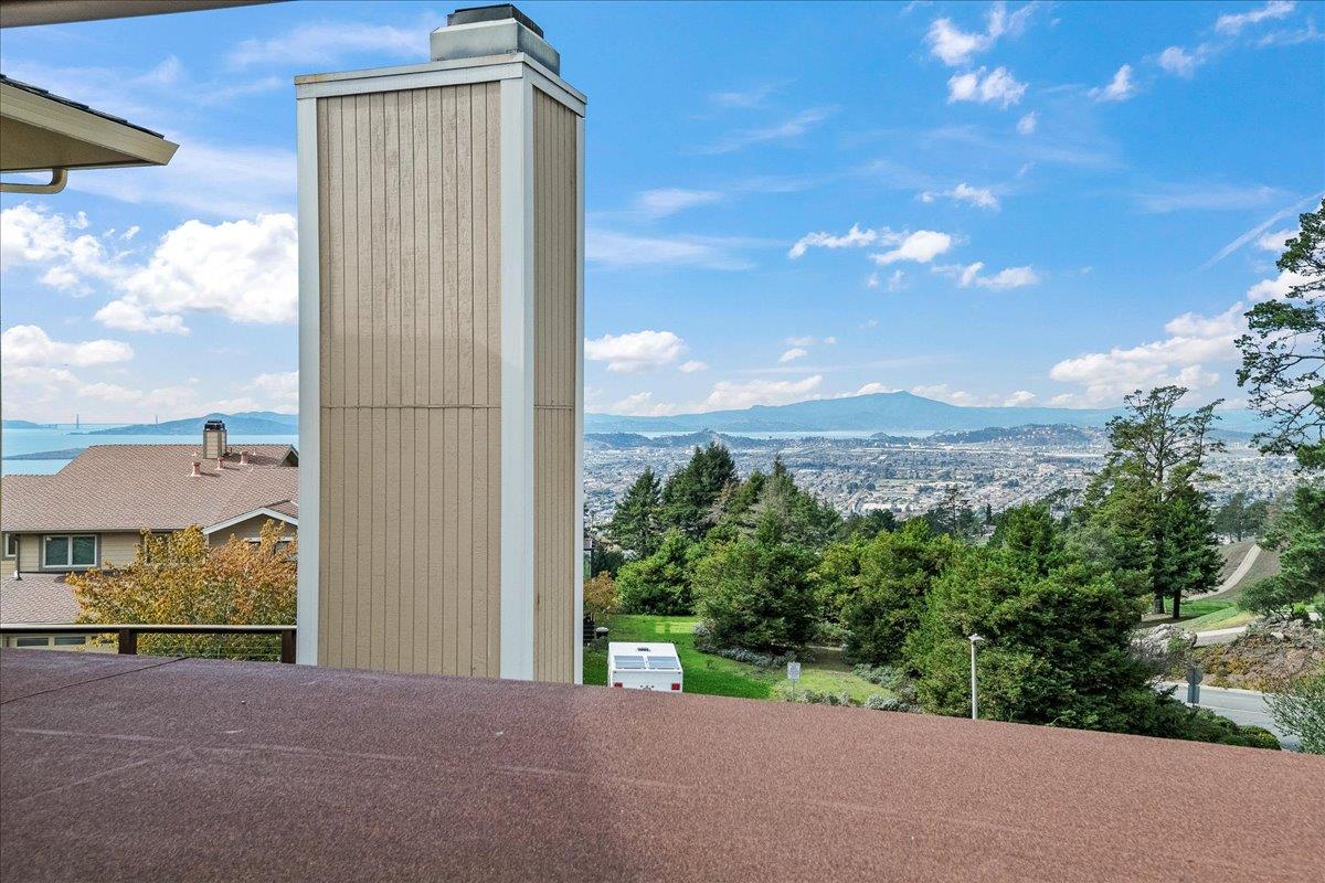 Detail Gallery Image 20 of 27 For 2225 Pinehurst Way, El Cerrito,  CA 94530 - 3 Beds | 2 Baths