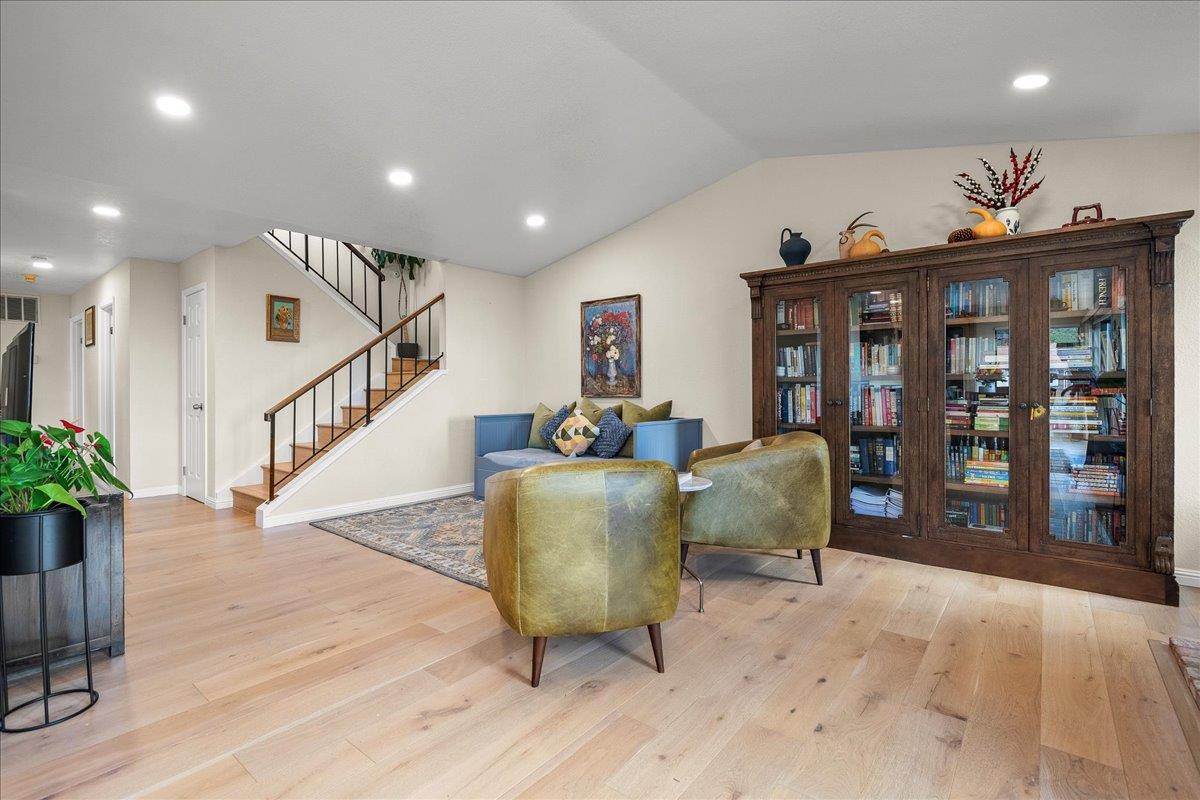 Detail Gallery Image 5 of 27 For 2225 Pinehurst Way, El Cerrito,  CA 94530 - 3 Beds | 2 Baths