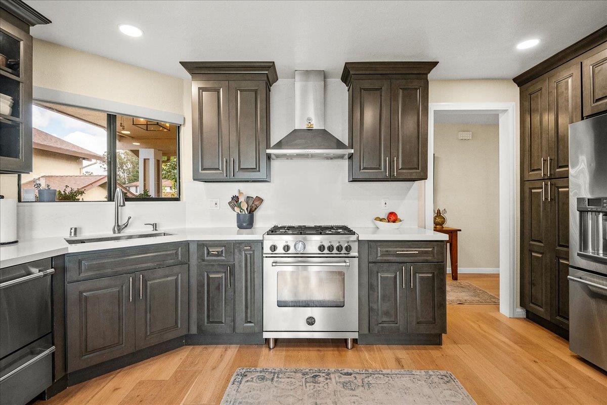 Detail Gallery Image 9 of 27 For 2225 Pinehurst Way, El Cerrito,  CA 94530 - 3 Beds | 2 Baths