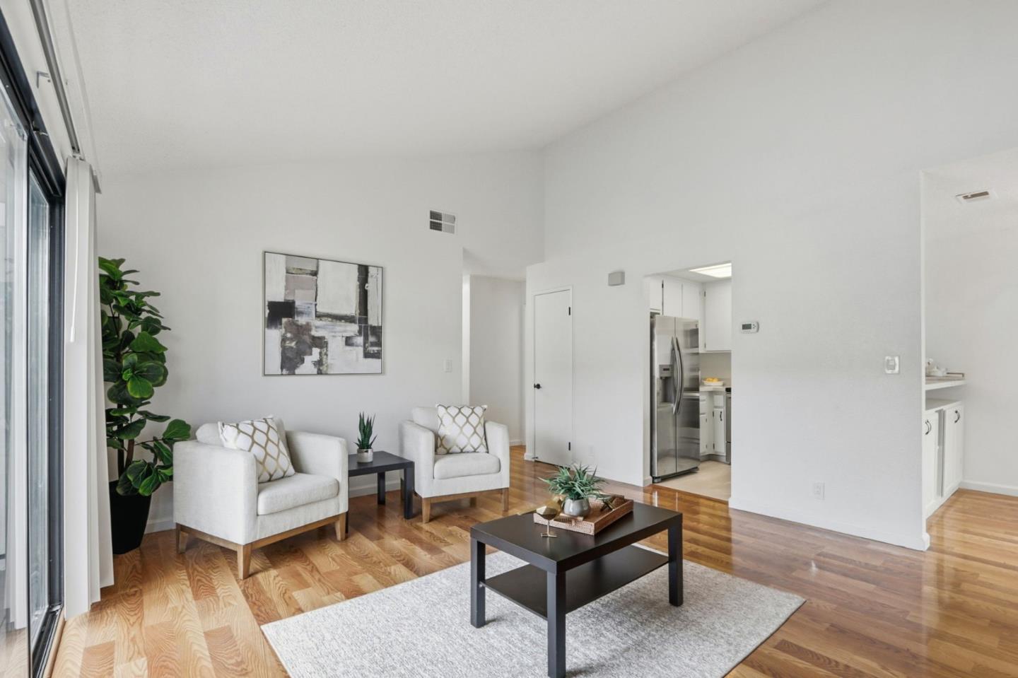 Photo #4: ML82027844 Listing: Photo #4