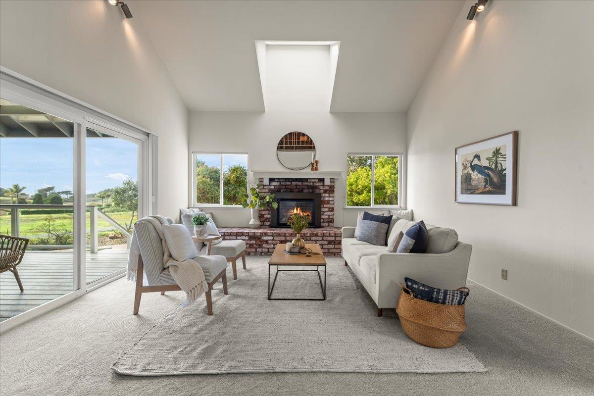 Detail Gallery Image 7 of 42 For 21 Crest Ln, La Selva Beach,  CA 95076 - 4 Beds | 3 Baths