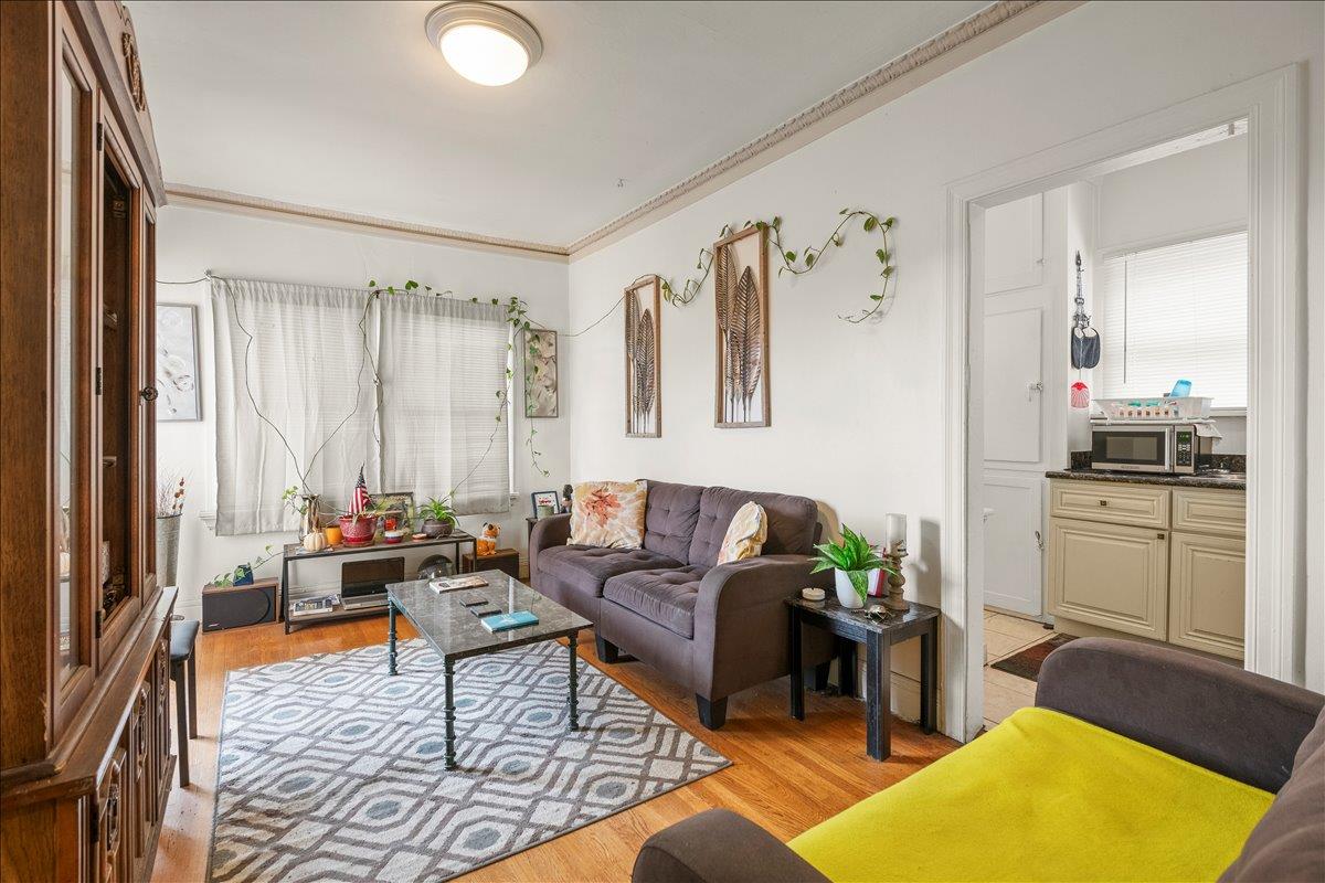 Detail Gallery Image 10 of 18 For 570 Grand Ave, Oakland,  CA 94610 - – Beds | – Baths