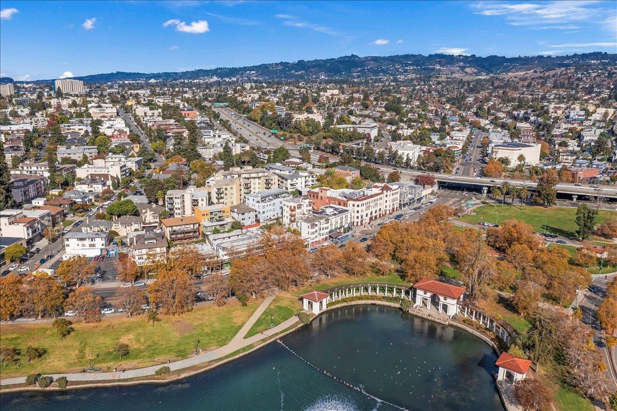 Detail Gallery Image 3 of 18 For 570 Grand Ave, Oakland,  CA 94610 - – Beds | – Baths