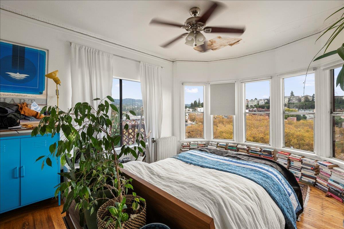 Detail Gallery Image 4 of 18 For 570 Grand Ave, Oakland,  CA 94610 - – Beds | – Baths