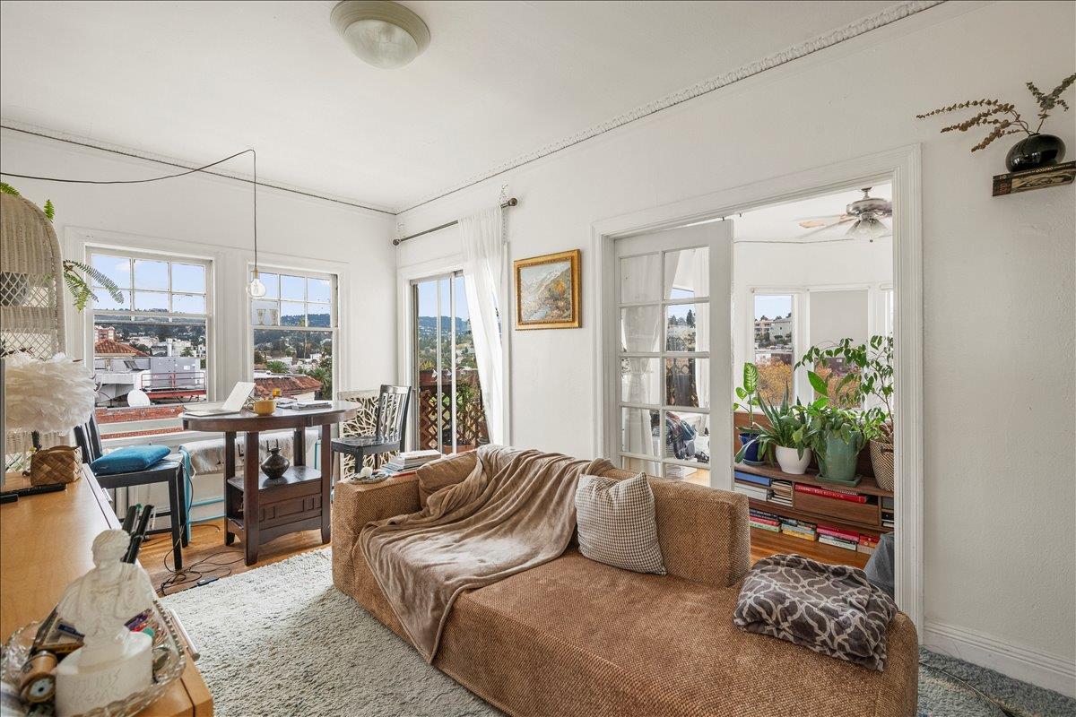 Detail Gallery Image 6 of 18 For 570 Grand Ave, Oakland,  CA 94610 - – Beds | – Baths