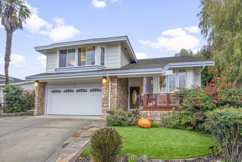 Detail Gallery Image 5 of 75 For 16761 Dry Creek Ct, Morgan Hill,  CA 95037 - 4 Beds | 2/1 Baths