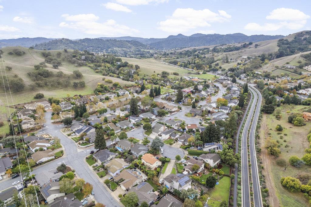 Detail Gallery Image 58 of 75 For 16761 Dry Creek Ct, Morgan Hill,  CA 95037 - 4 Beds | 2/1 Baths