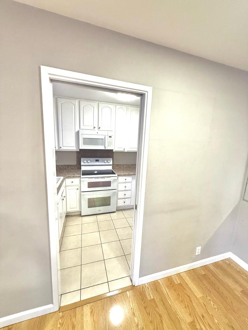 Detail Gallery Image 10 of 25 For 84 Rancho Dr #H,  San Jose,  CA 95111 - 2 Beds | 2 Baths