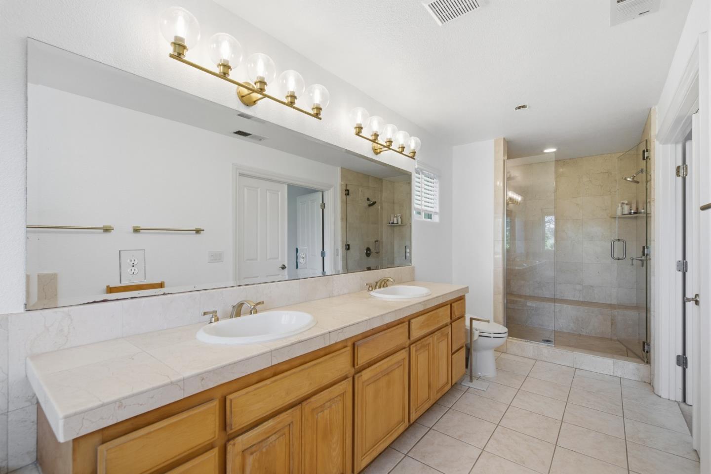 Detail Gallery Image 25 of 45 For 3685 Calvin Ave, San Jose,  CA 95124 - 4 Beds | 2/1 Baths