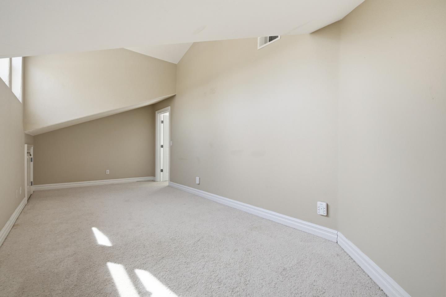 Detail Gallery Image 38 of 45 For 3685 Calvin Ave, San Jose,  CA 95124 - 4 Beds | 2/1 Baths