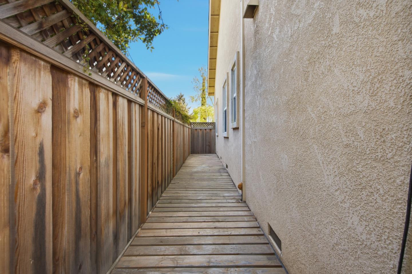 Detail Gallery Image 44 of 45 For 3685 Calvin Ave, San Jose,  CA 95124 - 4 Beds | 2/1 Baths