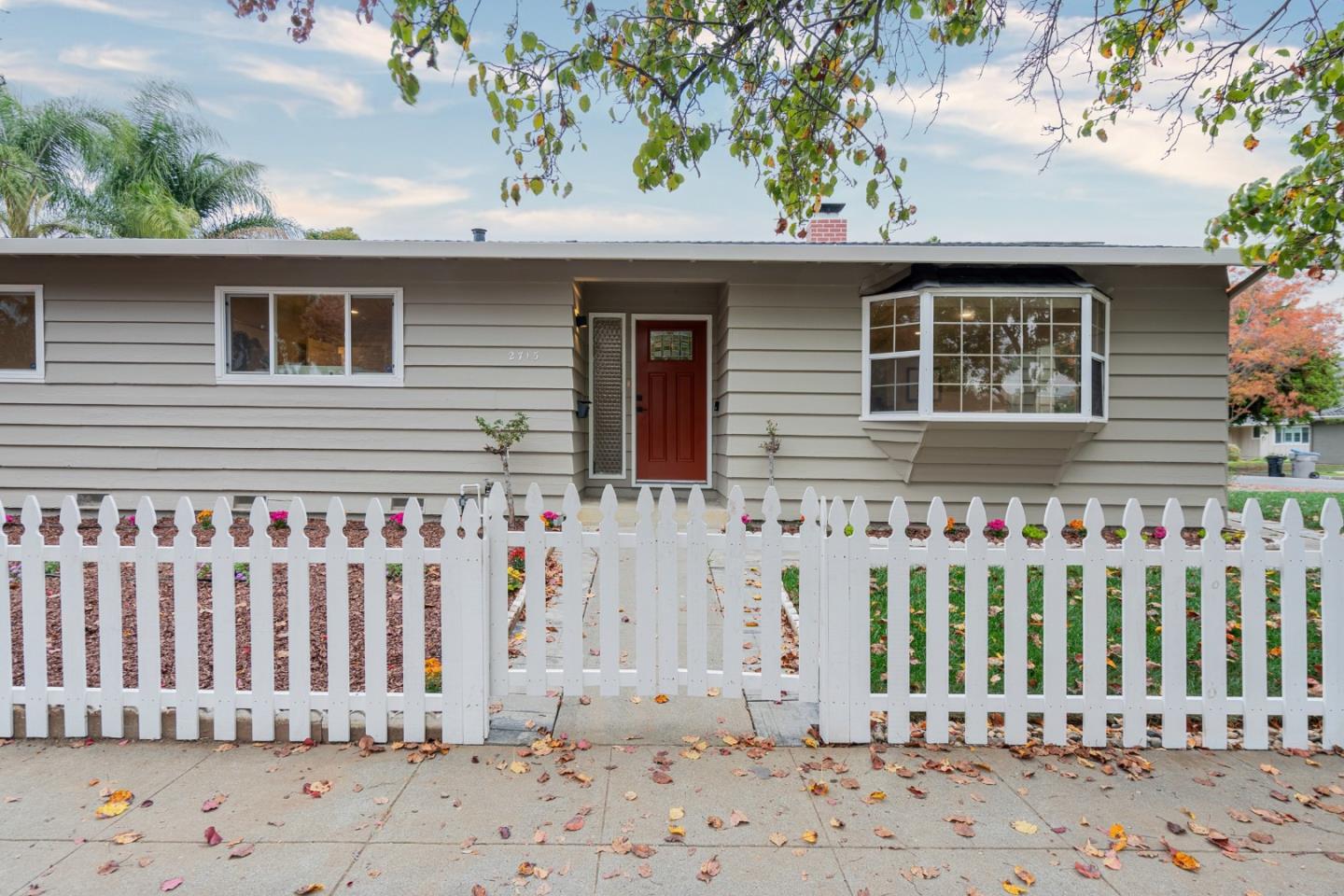 Detail Gallery Image 12 of 48 For 2715 Millbrae Way, San Jose,  CA 95121 - 3 Beds | 2 Baths
