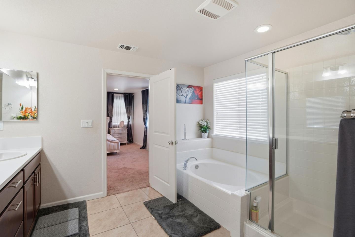 Detail Gallery Image 14 of 24 For 665 Molera Ave, Soledad,  CA 93960 - 6 Beds | 2/1 Baths