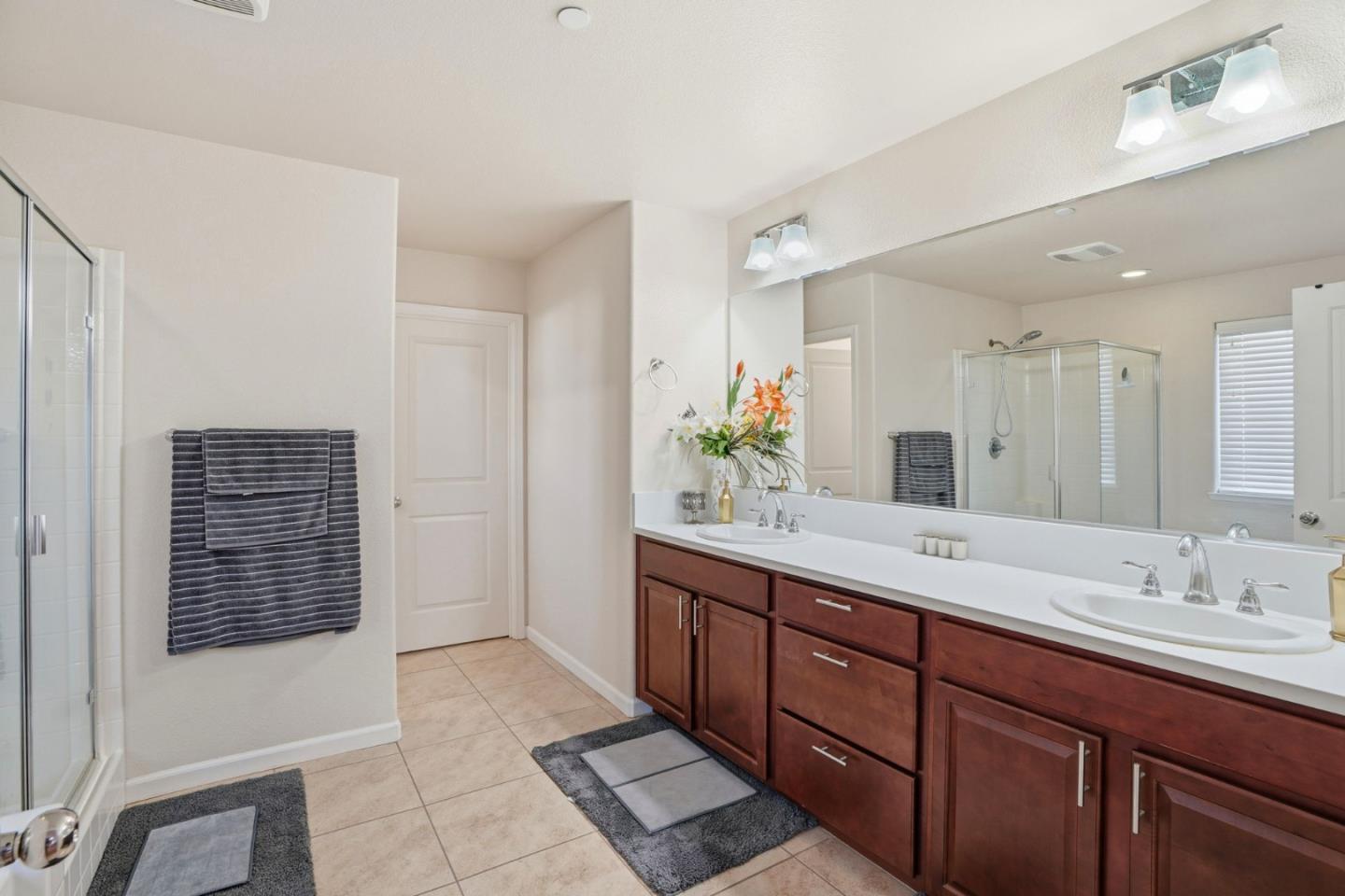 Detail Gallery Image 15 of 24 For 665 Molera Ave, Soledad,  CA 93960 - 6 Beds | 2/1 Baths
