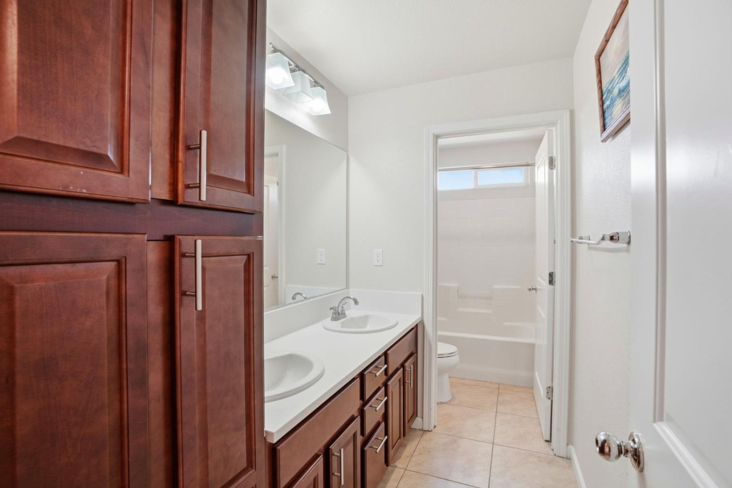 Detail Gallery Image 18 of 24 For 665 Molera Ave, Soledad,  CA 93960 - 6 Beds | 2/1 Baths