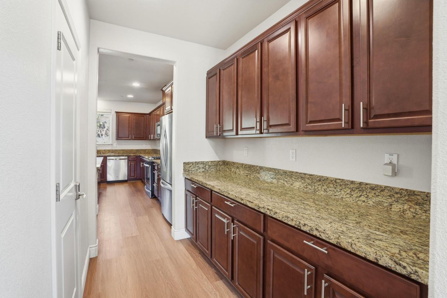 Detail Gallery Image 5 of 24 For 665 Molera Ave, Soledad,  CA 93960 - 6 Beds | 2/1 Baths