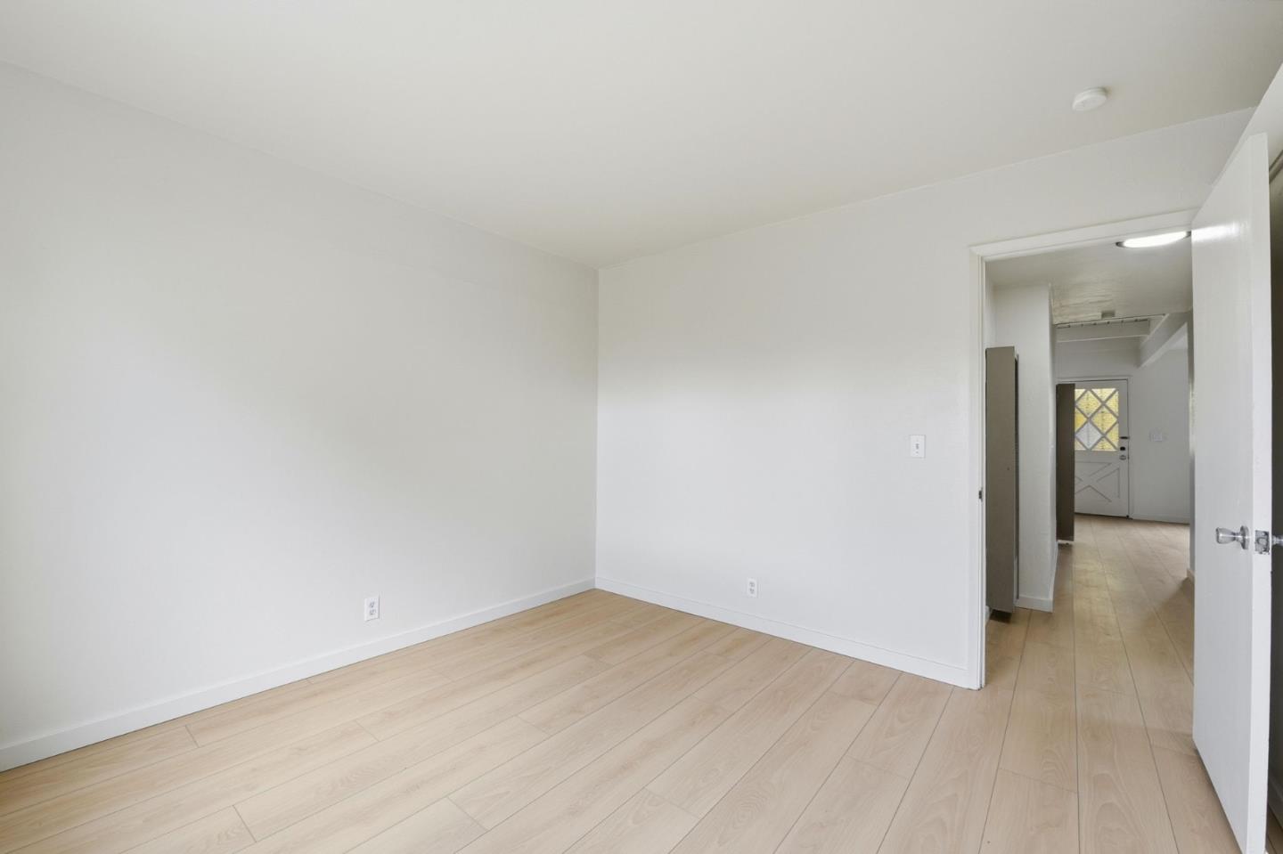 Detail Gallery Image 19 of 30 For 501 Lochridge Dr, San Jose,  CA 95133 - 4 Beds | 2 Baths