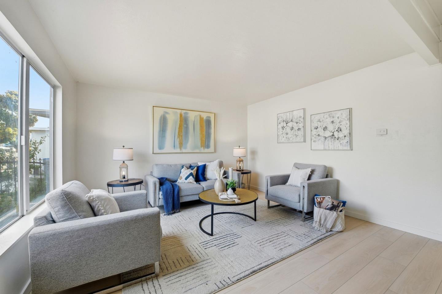 Detail Gallery Image 5 of 30 For 501 Lochridge Dr, San Jose,  CA 95133 - 4 Beds | 2 Baths