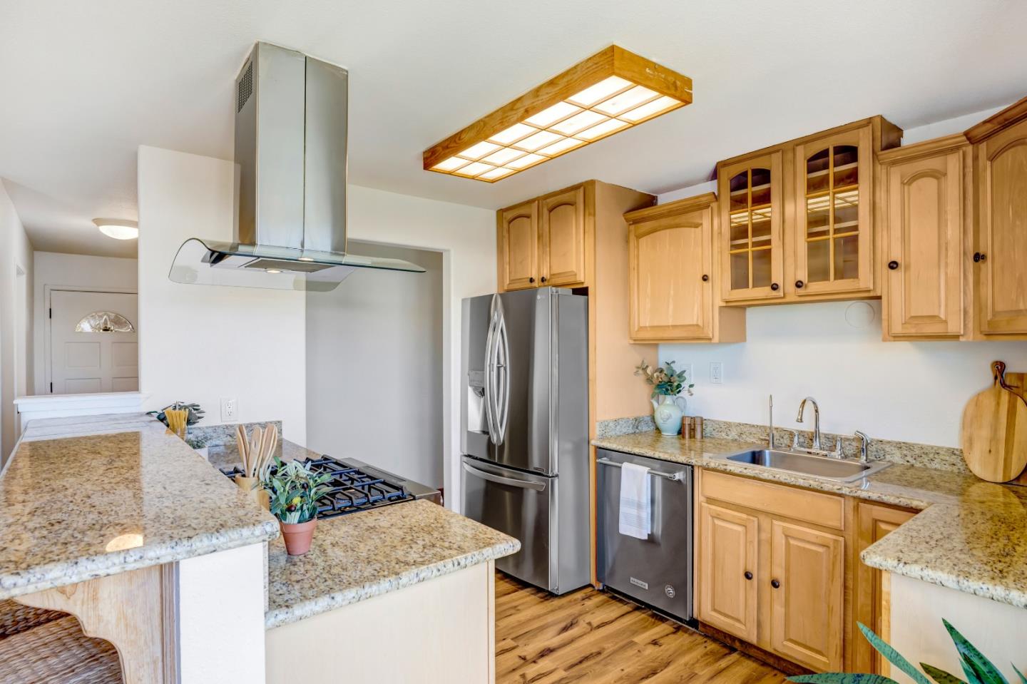 Detail Gallery Image 5 of 16 For 1809 Soto St, Seaside,  CA 93955 - 4 Beds | 2 Baths