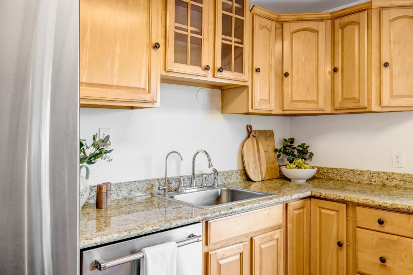 Detail Gallery Image 6 of 16 For 1809 Soto St, Seaside,  CA 93955 - 4 Beds | 2 Baths