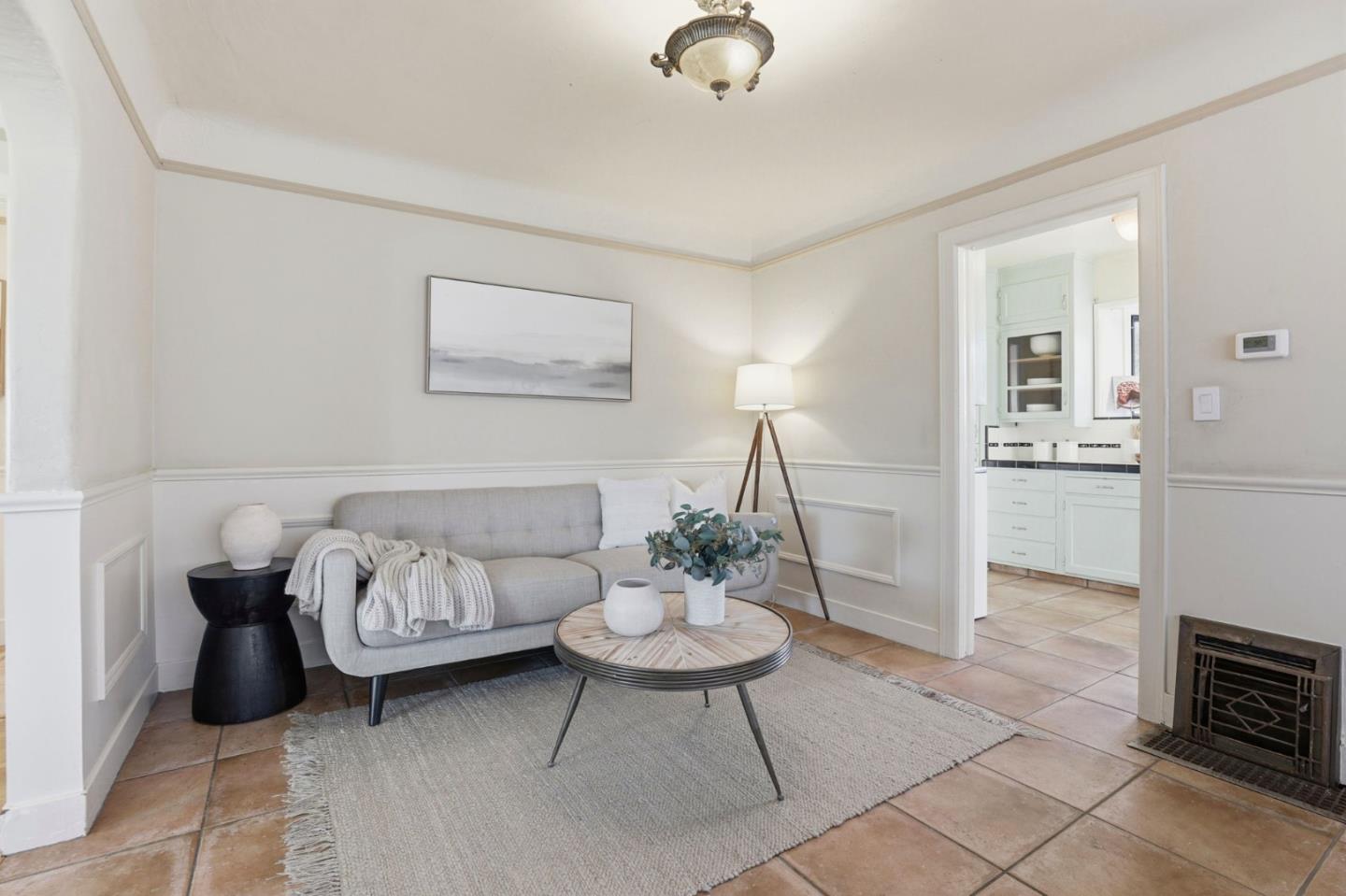 Detail Gallery Image 12 of 36 For 16 Orange Dr, Salinas,  CA 93901 - 2 Beds | 2 Baths