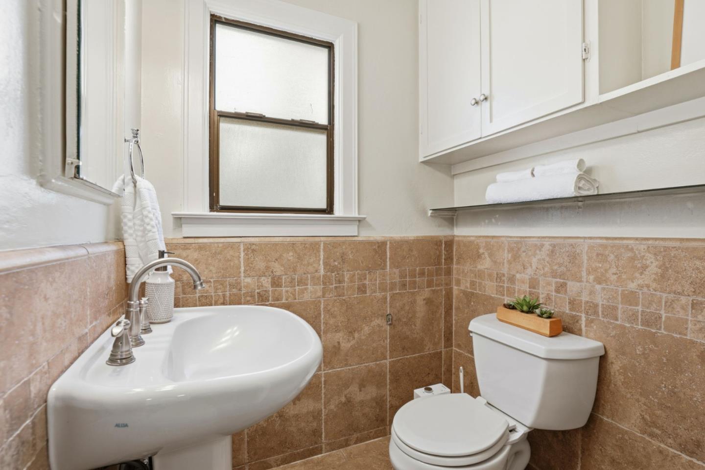 Detail Gallery Image 25 of 36 For 16 Orange Dr, Salinas,  CA 93901 - 2 Beds | 2 Baths