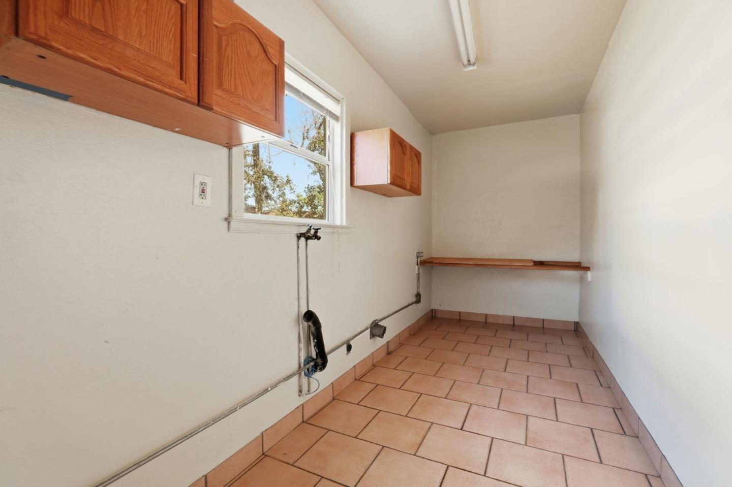 Detail Gallery Image 27 of 36 For 16 Orange Dr, Salinas,  CA 93901 - 2 Beds | 2 Baths