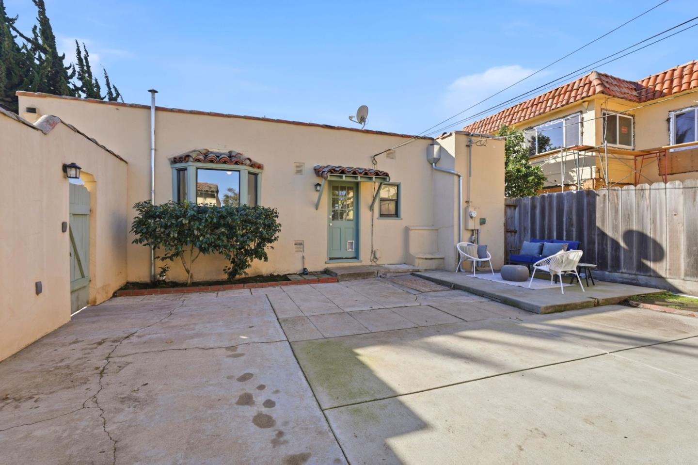 Detail Gallery Image 34 of 36 For 16 Orange Dr, Salinas,  CA 93901 - 2 Beds | 2 Baths