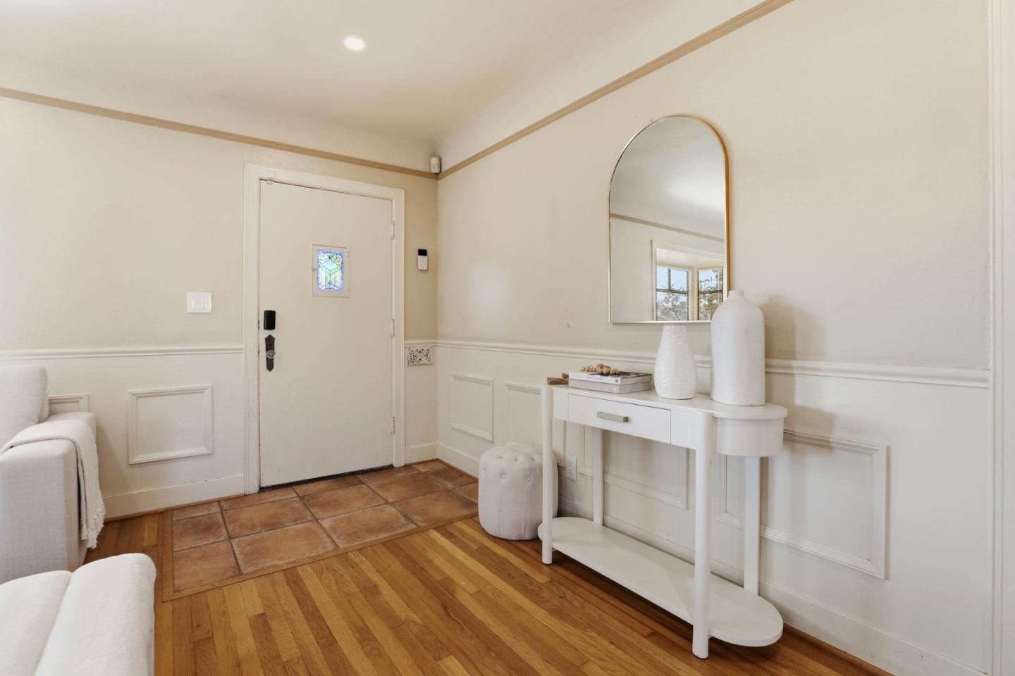 Detail Gallery Image 8 of 36 For 16 Orange Dr, Salinas,  CA 93901 - 2 Beds | 2 Baths