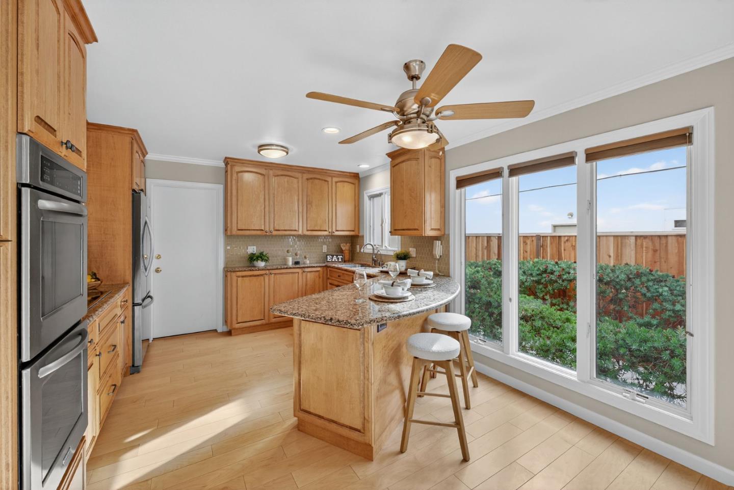 Detail Gallery Image 10 of 21 For 1227 Sargent Dr, Sunnyvale,  CA 94087 - 3 Beds | 2 Baths