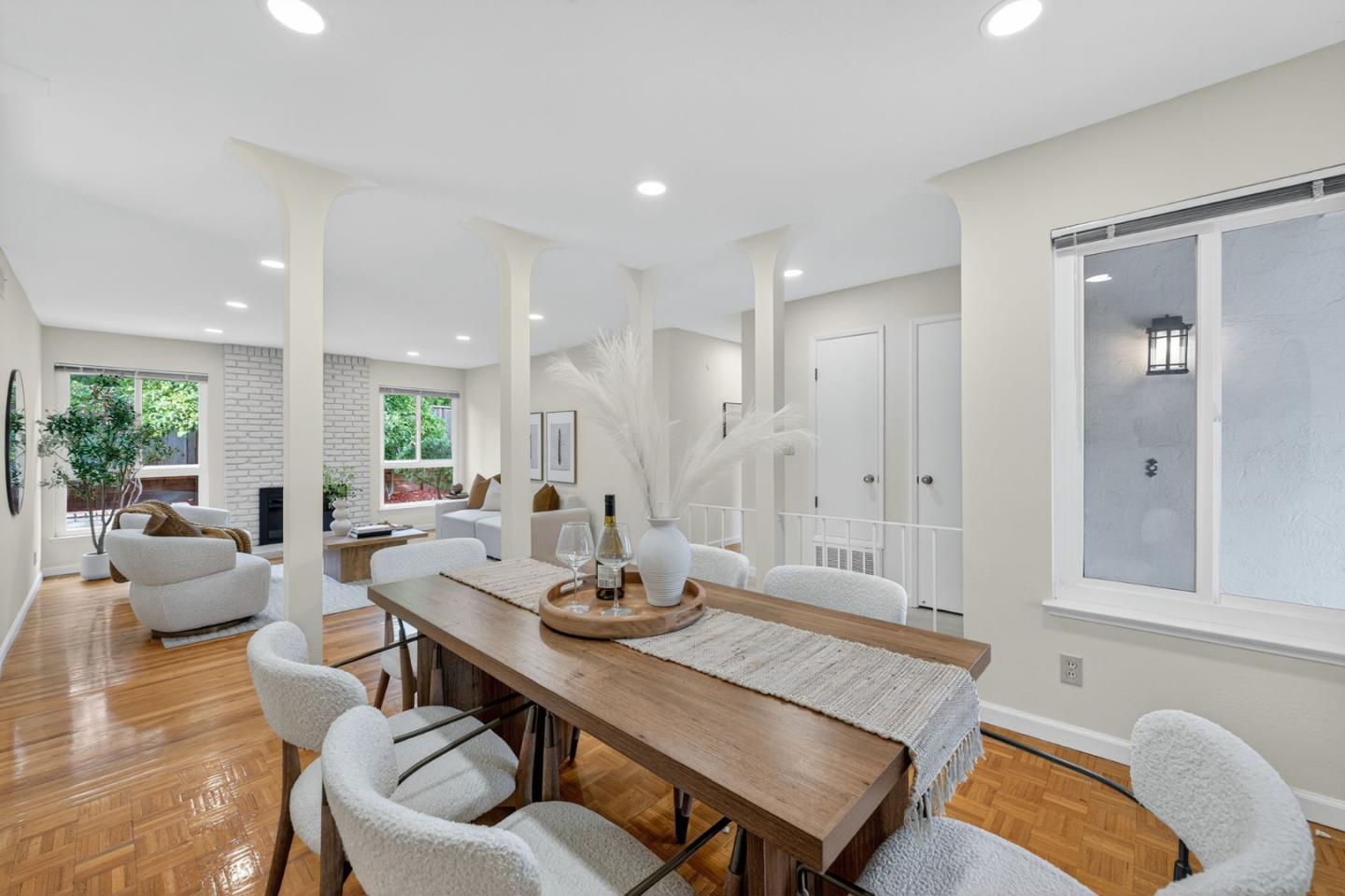 Detail Gallery Image 6 of 21 For 1227 Sargent Dr, Sunnyvale,  CA 94087 - 3 Beds | 2 Baths