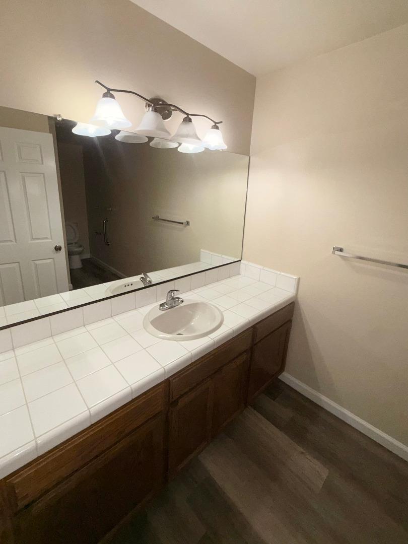 Detail Gallery Image 12 of 25 For 1053 Riker St #6,  Salinas,  CA 93901 - 1 Beds | 1 Baths