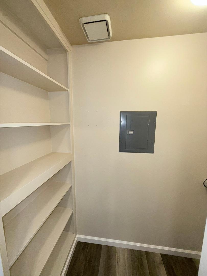 Detail Gallery Image 15 of 25 For 1053 Riker St #6,  Salinas,  CA 93901 - 1 Beds | 1 Baths